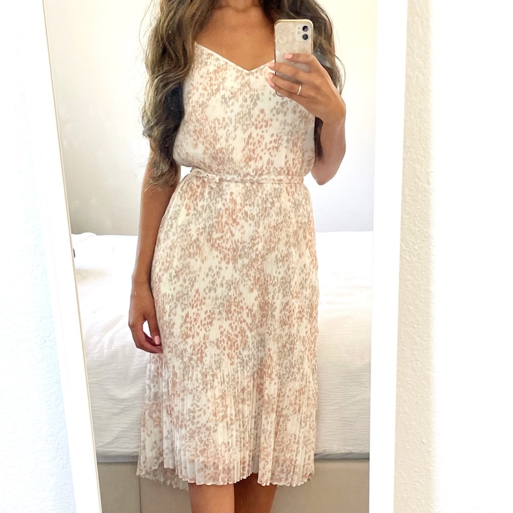 Abercrombie & Fitch pleated dress